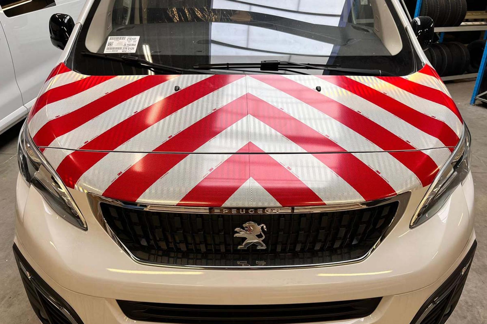 Safety, veiligheidsbestickering voertuigen door Intersticker