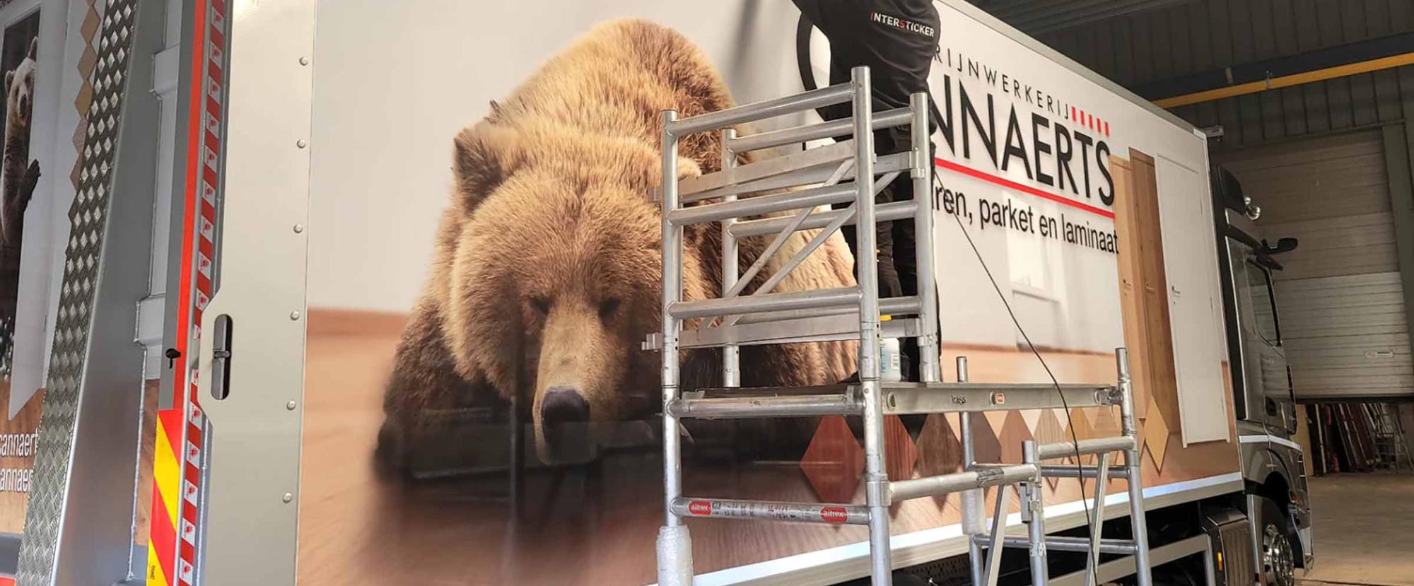 Bestickering vrachtwagen door Intersticker